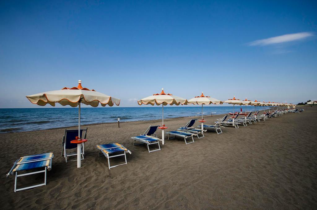 Hotel Gabbiano Porto San Giorgio Exterior photo
